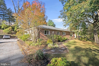 123 E Knowlton Rd, Media, PA 19063 - photo 2