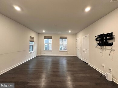 13246 Lake Woodland Way unit 5A, Herndon, VA 20171 - photo 6