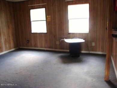 404 Alexander St, Interlachen, FL 32148 - photo 2