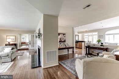 3502 Devon Dr, Falls Church, VA 22042 - photo 7