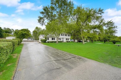 6127 Wexford Rd, Indianapolis, IN 46220 - photo 5