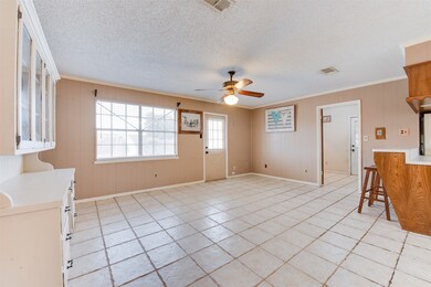 403 Wheeler Dr, Alvin, TX 77511 - photo 6