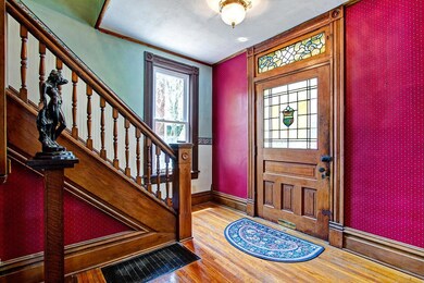 489_E_North_Broadway-formal entry