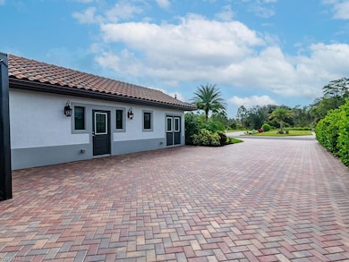 13713 Golden Palms Cir, Fort Myers, FL 33913 - photo 5