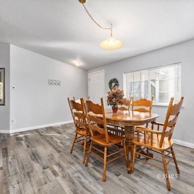 17 Margie Ln, Wofford Heights, CA 93285 - photo 4