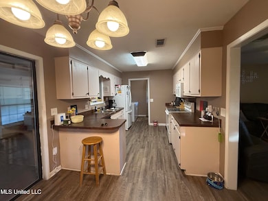 171 Colonial Cir, Magee, MS 39111 - photo 7