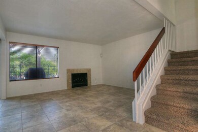 328 E Larkspur Ln Tempe AZ-large-005-9-T