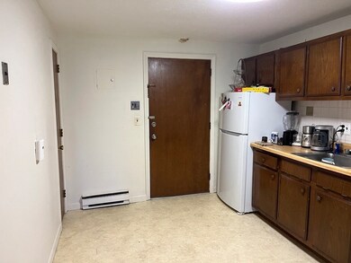 234 Low St unit 4, Newburyport, MA 01950 - photo 2