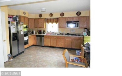 7530 Leedstown Rd, Colonial Beach, VA 22443 - photo 2