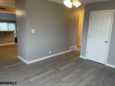 1316 E 2nd St, Kimball, NE 69145 - photo 6
