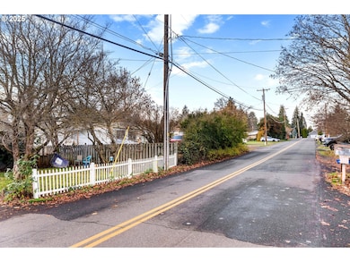 3391 Avalon Dr, Hood River, OR 97031 - photo 7