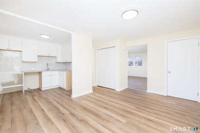 84 Robertson St unit 84, Bristol, CT 06010 - photo 7