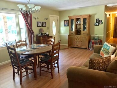 115 Meadow Woods Dr, Hendersonville, NC 28792 - photo 4