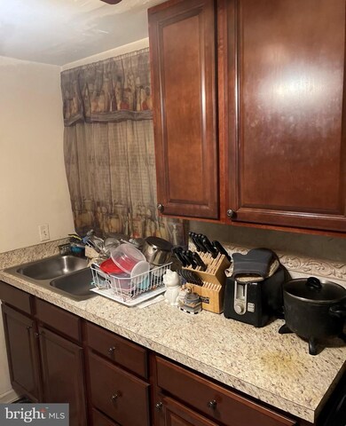 3719 Dunlap St, Temple Hills, MD 20748 - photo 6