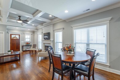 10634 Farren Way Dining