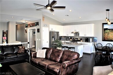 3 BEDROOMS, 3 BATHS, DEN/OFFICE, DUAL FAMILY ROOMS