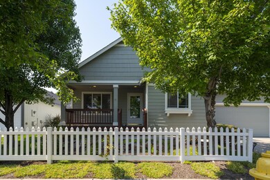 3673 SW 30th St, Redmond, OR 97756 - photo 2