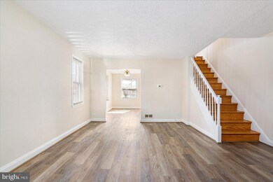 927 Middlesex Rd, Essex, MD 21221 - photo 6