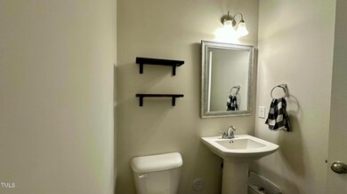 49 W Copenhaver Dr, Clayton, NC 27527 - photo 4