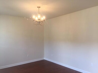 STR 17 dining room