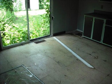 kitchen eating area