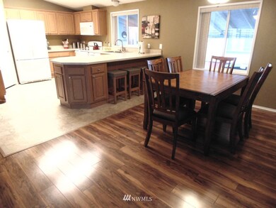 unlisted-address, Longview, WA 98632 - photo 4