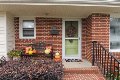 Cute porch to welcome you