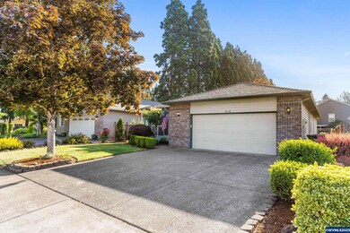 Good driveway parking available here.
