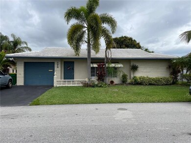 7610 NW 73rd Ave, Tamarac, FL 33321 - photo 3