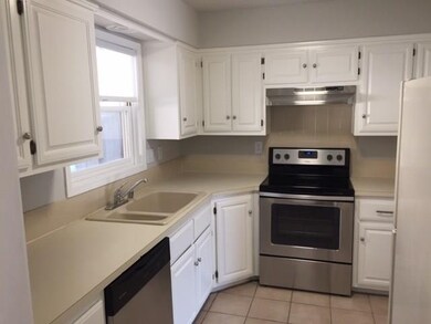 7 Davis Cir, Bella Vista, AR 72715 - photo 2