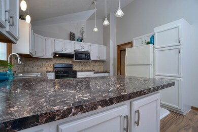 14449 Meadow Run Ct, Granger, IN 46530 - photo 7