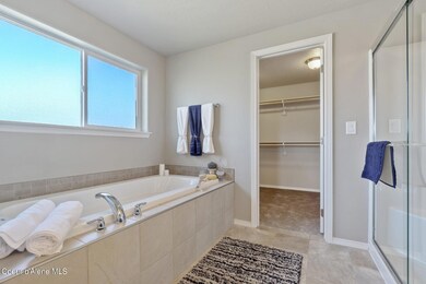 Vale -- Main_Master bathroom 2