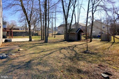 12813 Duckettown Rd, Laurel, MD 20708 - photo 6