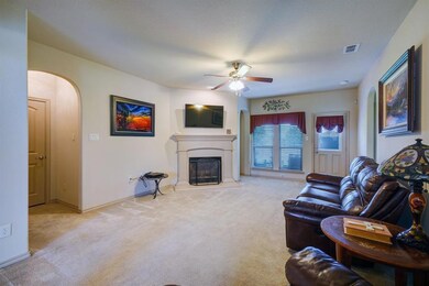 2132 Caroline Dr, Weatherford, TX 76087 - photo 6