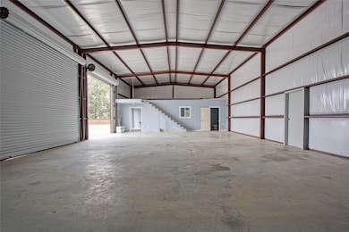 13051 Pleasant Valley Dr, Rosharon, TX 77583 - photo 6