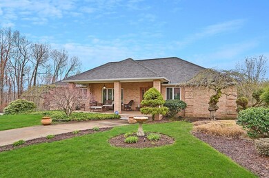 915 Hillcrest Dr, Olyphant, PA 18447 - photo 2