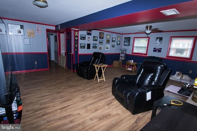 12501 Sir Walter Dr, Glenn Dale, MD 20769 - photo 4