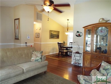 125 S Sheftall Cir, Savannah, GA 31410 - photo 6