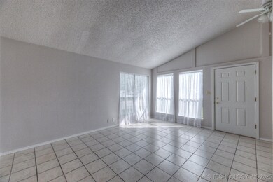 10621 E 114th St N, Owasso, OK 74055 - photo 3