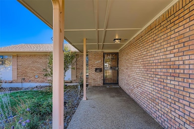 6064 S Steele St, Centennial, CO 80121 - photo 4