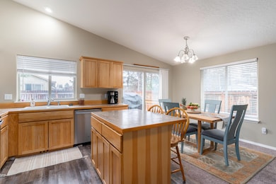 16485 Cassidy Dr, La Pine, OR 97739 - photo 6