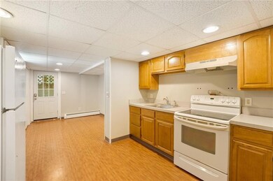 2923 Post Rd unit B, Warwick, RI 02886 - photo 3