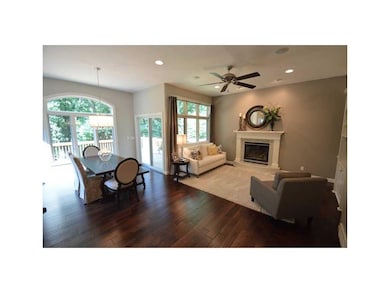 Family Room-L1.