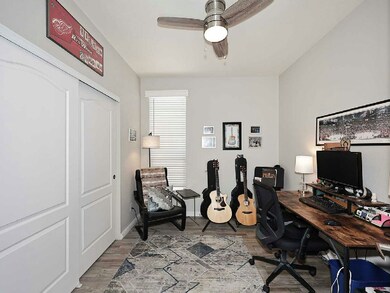 2206 S Ellsworth Rd unit 72B, Mesa, AZ 85209 - photo 3