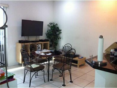 13943 N Cypress Cove Cir, Davie, FL 33325 - photo 5