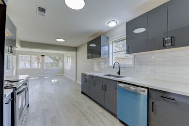 2607 Westfield St, Alvin, TX 77511 - photo 4