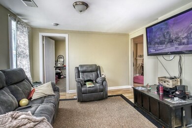 13 Saunders St, Salem, MA 01970 - photo 7