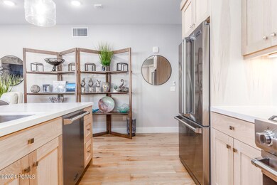 006_20-1145_west_helling_circle_unit_101