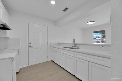 2819 Cassie, Edinburg, TX 78541 - photo 6