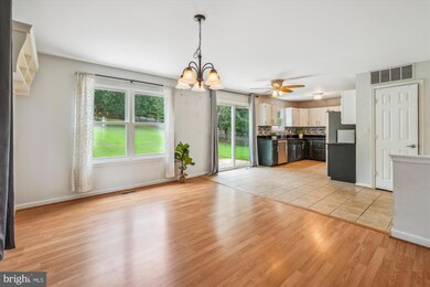 3324 Yorkshire Ct, Adamstown, MD 21710 - photo 5